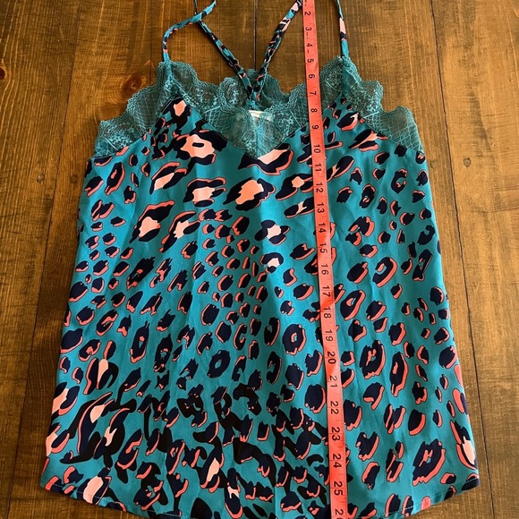 Blue and Pink Tank Top with Vibrant Design - Picture 3 of 6